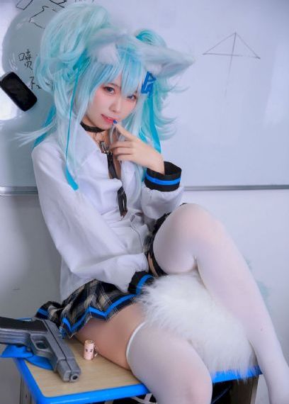 欧美美女自脱内衣视频_在线观看