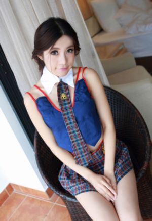 制服丝袜日韩在线视频_JVID性感写真