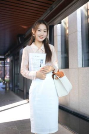 欧美金发碧眼极品美乳_蓝光高清视频观看